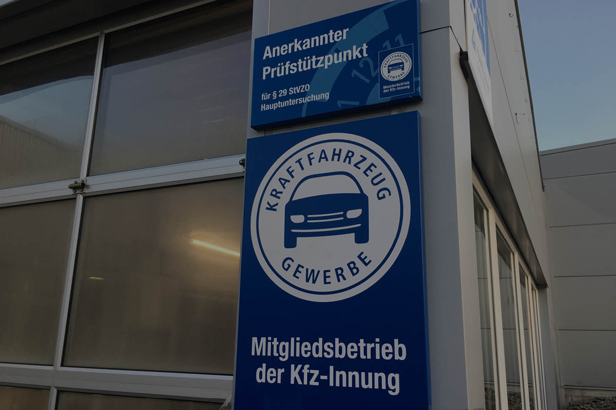 Schild von Kraftfahrzeug Gewerbe